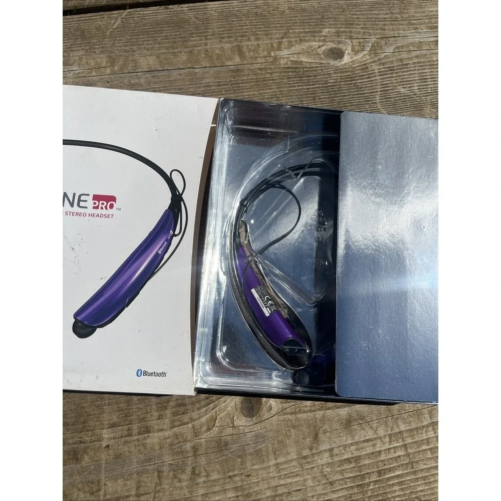 LG Tone Pro HBS-750 Wireless Stereo Headset, Bluetooth 3.0 Music / Talk, Purple